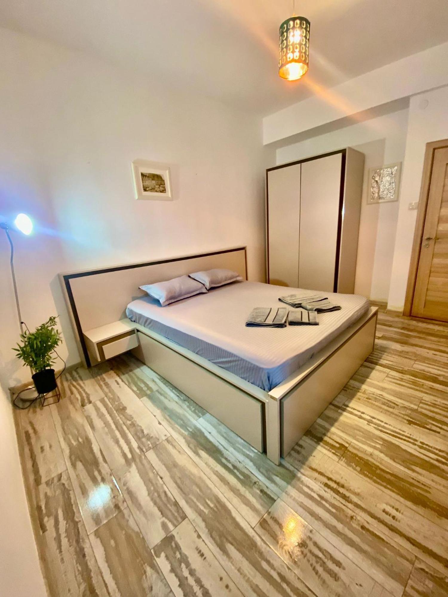Kira's Exclusive 6 Ap's 26 Apartament